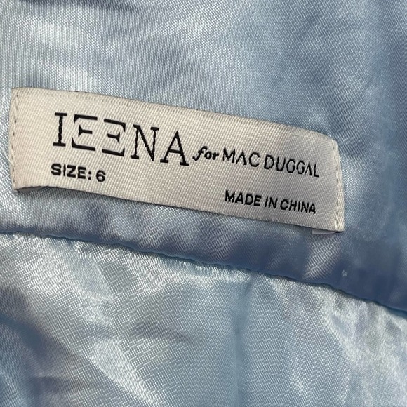 Mac Duggal Floral Print Flutter Sleeve Chiffon Gown Blue Multi Womens Size 6 NWT - Picture 10 of 12